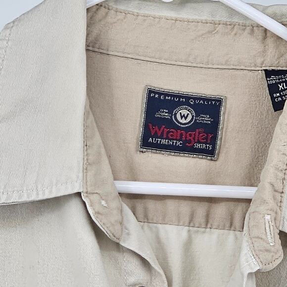 Wrangler Men’s Khaki Shirt Button Up Authentic XL 100% Cotton Premium Quality - Picture 5 of 6